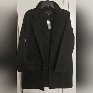 BNWT Hunter and Brown -Black Women's Trench Coat size a medium